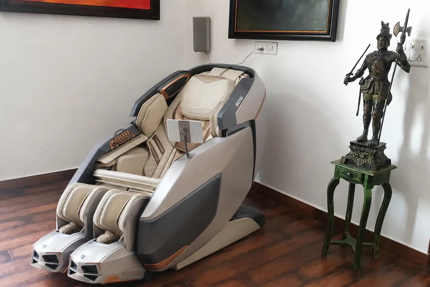 Shanta Devi using Rotai R-AUREX Advanced 4D massage chair